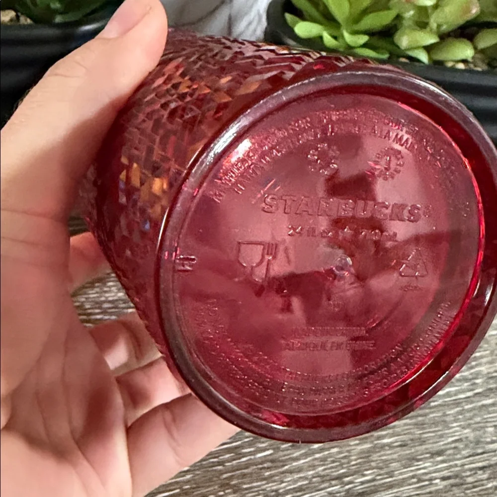 Starbucks 2021‎ Winter Holiday Bright Red Jeweled 24oz Venti Cold Cup Tumbler